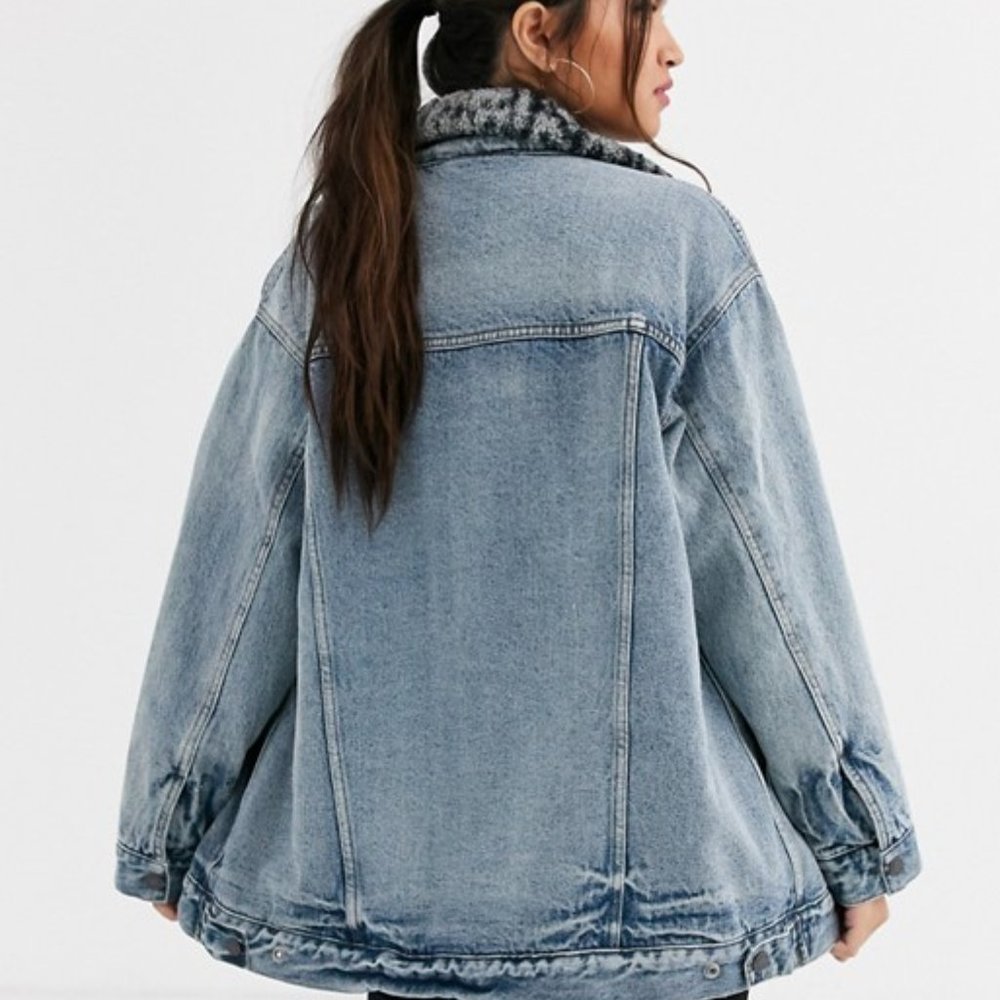 Free People Light Blue Denim Sherpa-Lined Jean Jacket with Grey Leopard Fleece - Picture 3 of 5